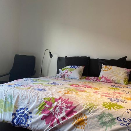 كورترايك Studio Near Shopping K In K New Bright And Central المظهر الخارجي الصورة